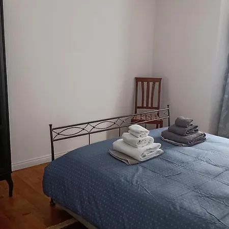 Casa Renova, Intero Appartamento, 2 Camere, Max 4 Ospiti, Zona Storica