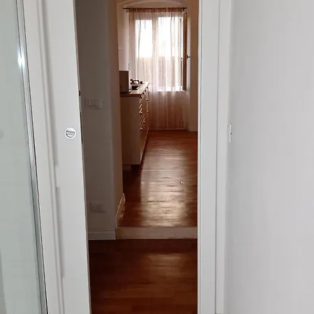 Casa Renova, Intero Appartamento, 2 Camere, Max 4 Ospiti, Zona Storica Lägenhet *