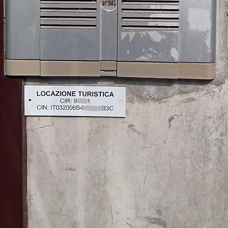Casa Renova, Intero Appartamento, 2 Camere, Max 4 Ospiti, Zona Storica * טריאסטה
